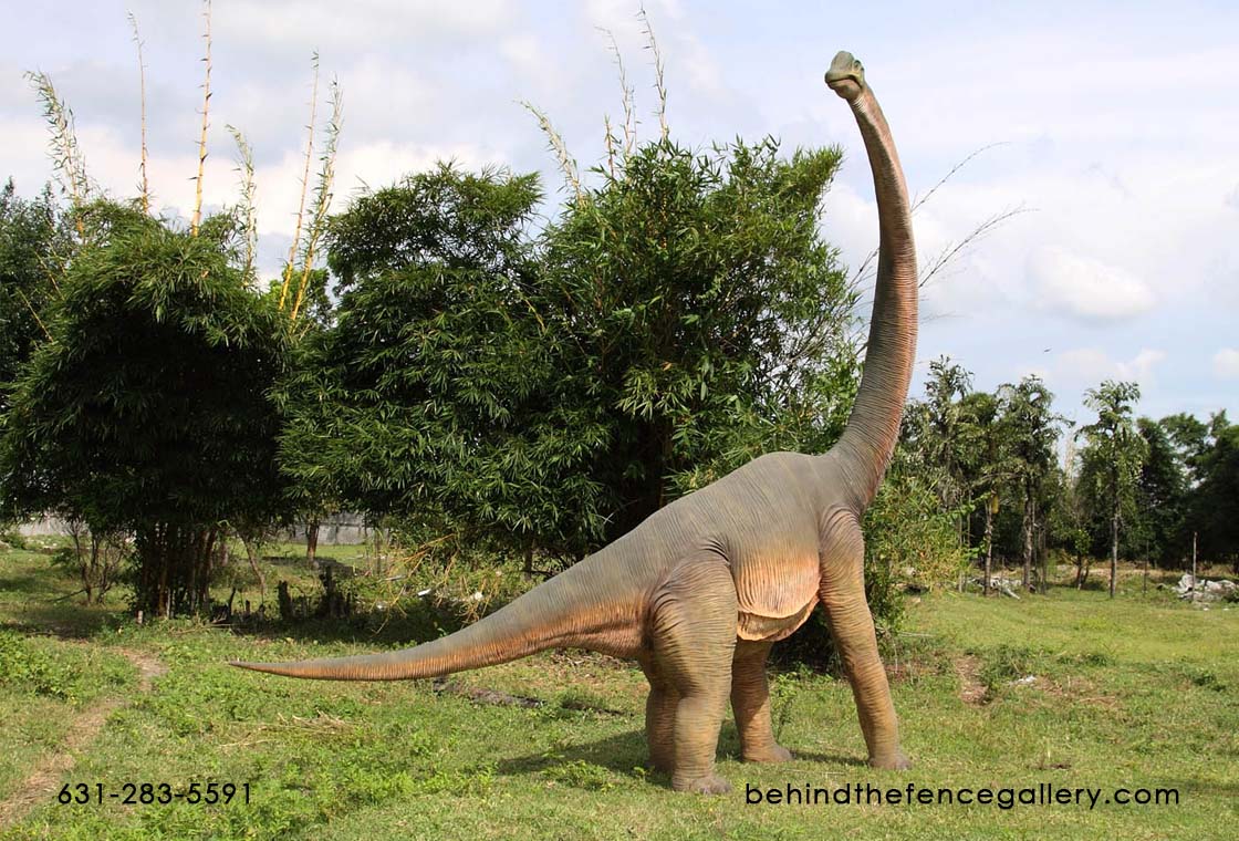 Brachiosaurus Dinosaur Statue with Head Turned Brachiosaurus Dinosaur Statue with Head Turned
