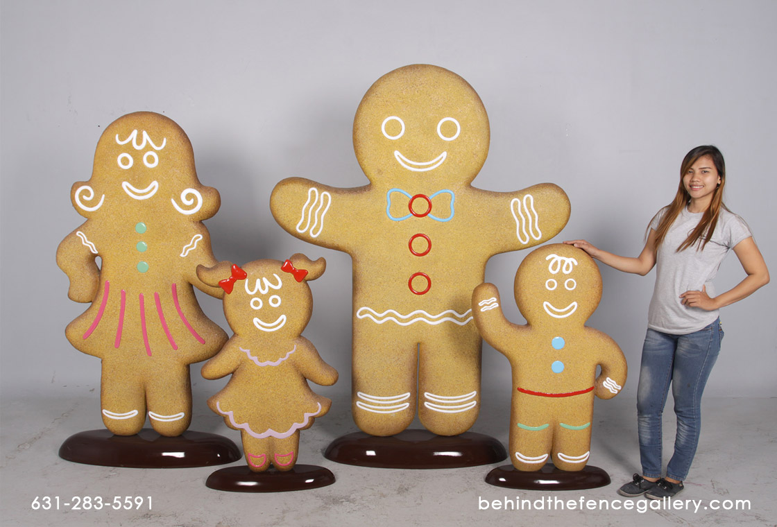 Gingerbread Family Statue Set Gingerbread Family Statue Set