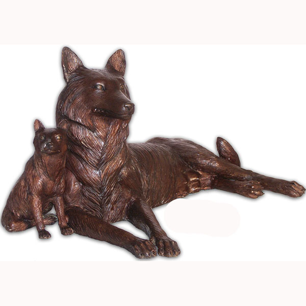 Bronze Wolf and Cub Statue Bronze Wolf and Cub Statue