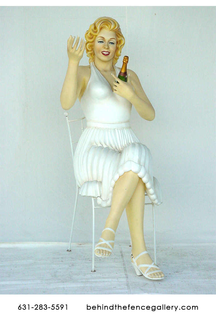 Marilyn Monroe Sitting Statue Marilyn Monroe Sitting Statue